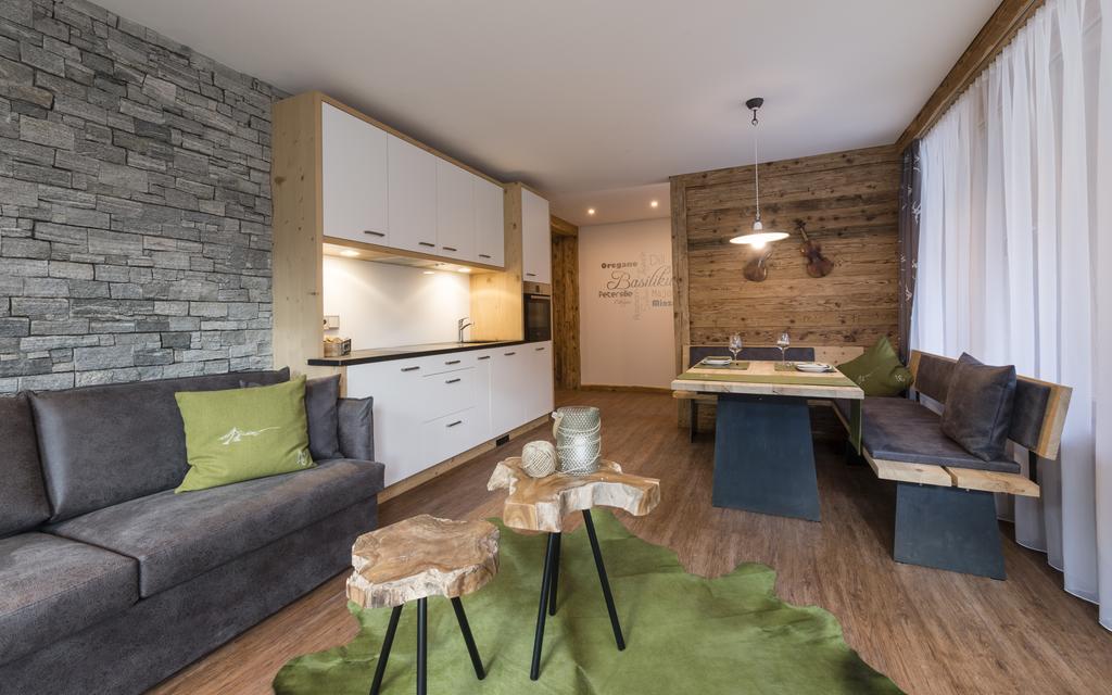 Aurina Lodges Lutago Exterior foto